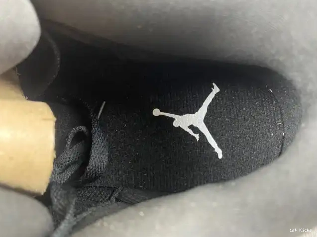 1st Kicks Shoes Retro 136064-020 (2016) 3 Monday Cyber Jordan 0615